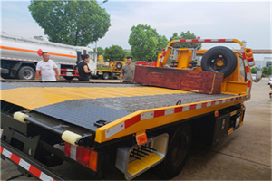 罗湖附近拖车电话号码服务