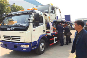 罗湖汽车道路救援拖车价格